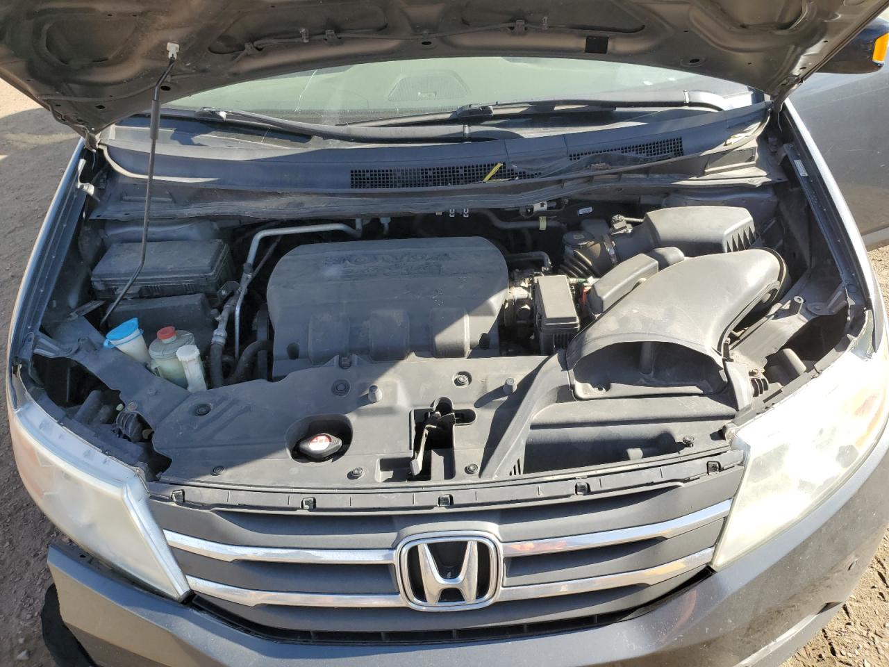 Honda Odyssey Touring Image 9