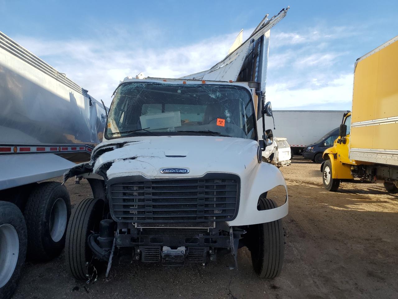 Freightliner M2 106 Medium Duty Image 3