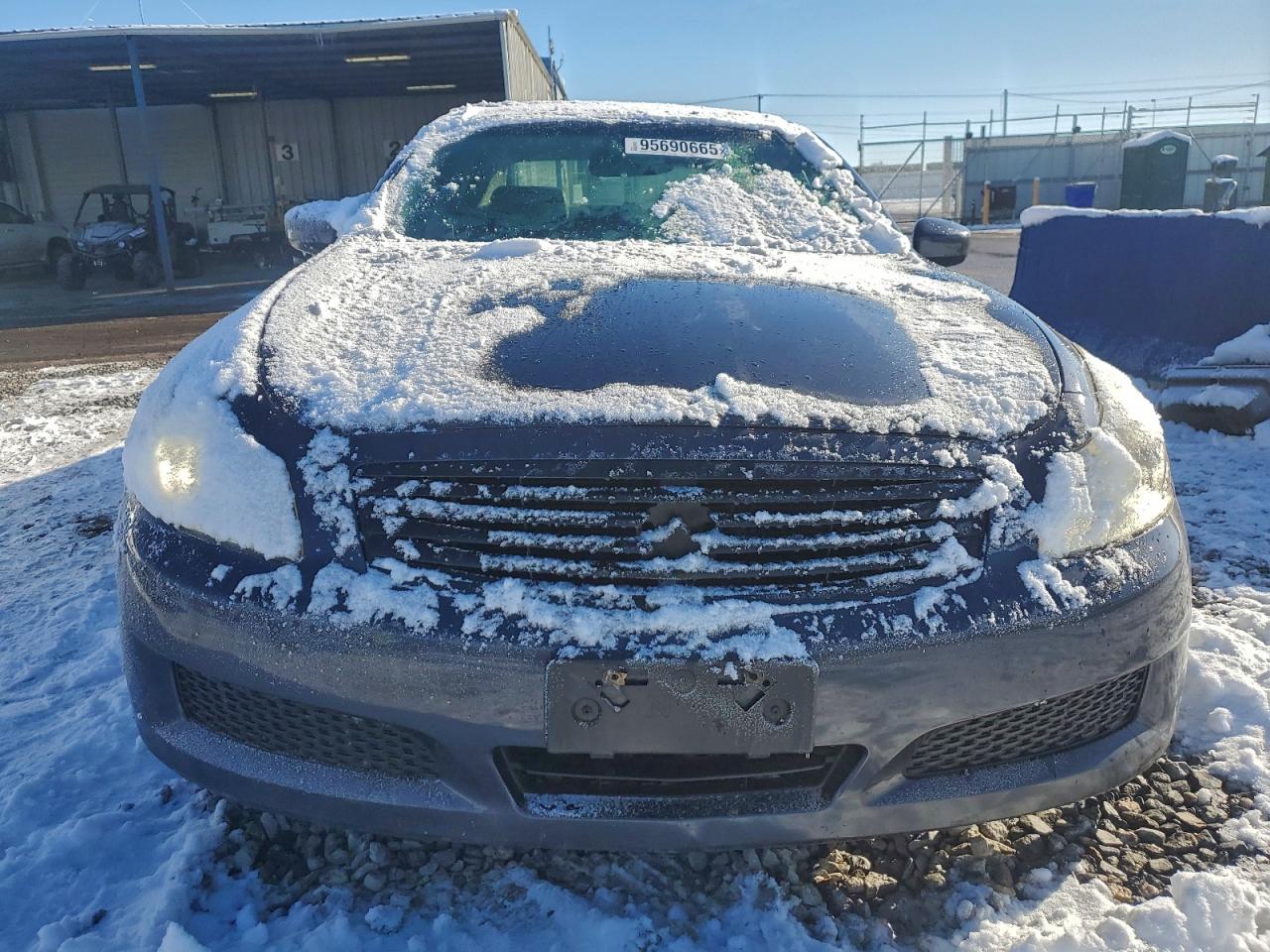 INFINITI G37 Image 3