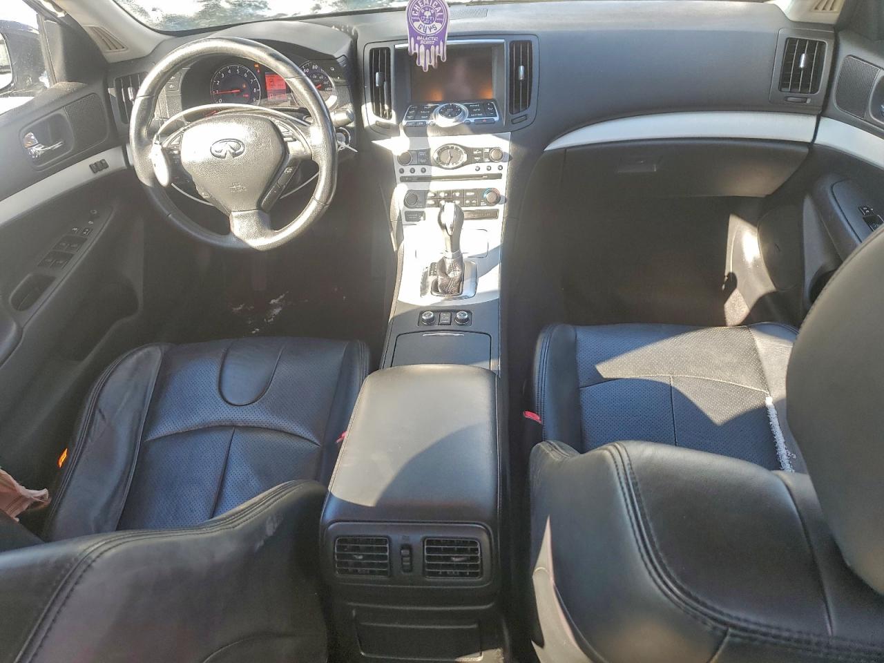 INFINITI G37 Image 4