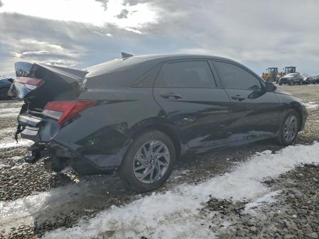 Hyundai ELANTRA Blue Image 4
