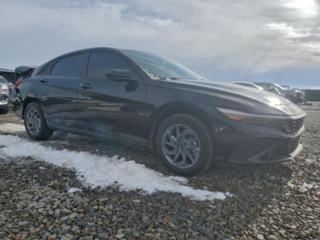 Hyundai ELANTRA Blue Image 9