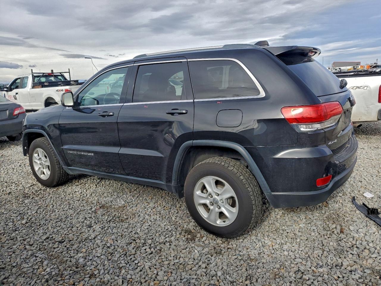 Jeep Grand Cherokee Laredo Image 3