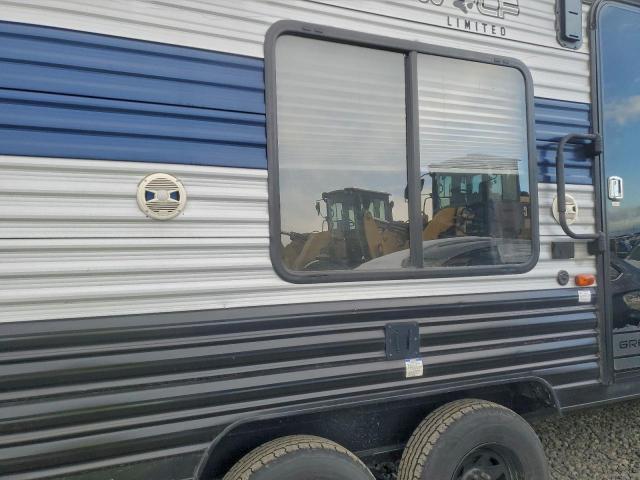 Wildwood Grey Wolf Image 10