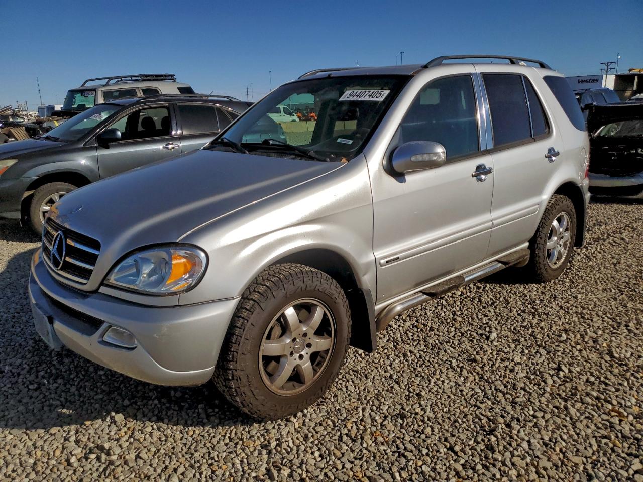 Mercedes-Benz M-Class 500 Image 1