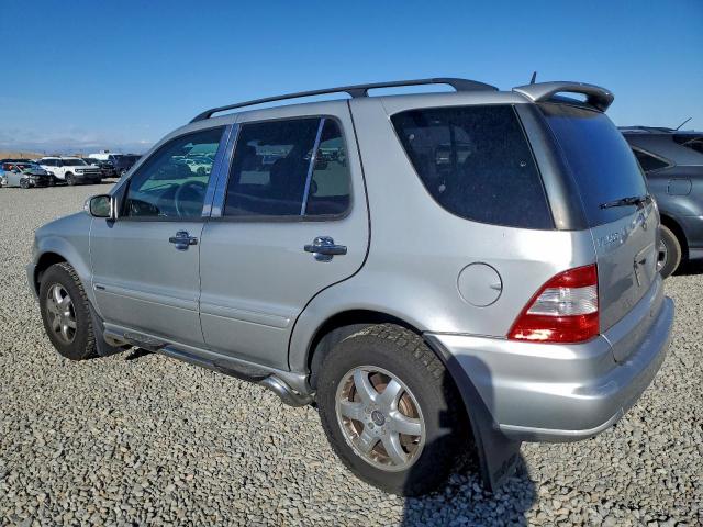 Mercedes-Benz M-Class 500 Image 12