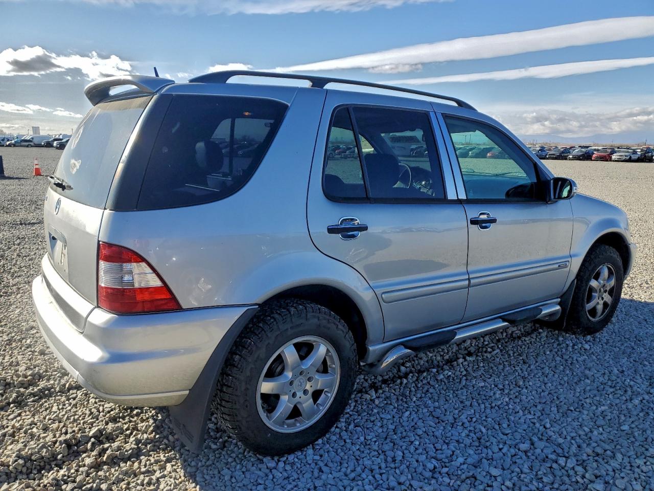 Mercedes-Benz M-Class 500 Image 3