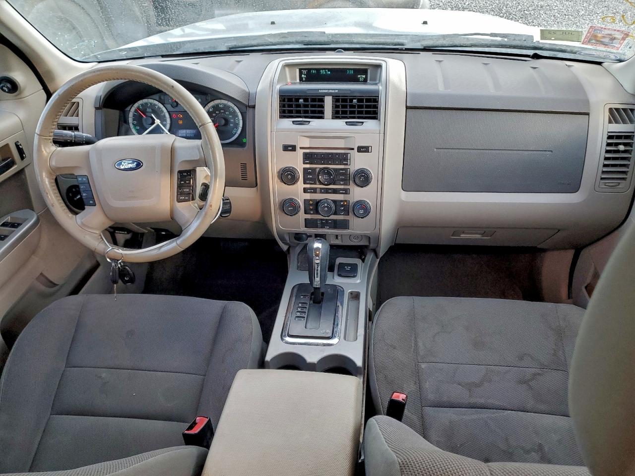 Ford Escape Hybrid Image 11