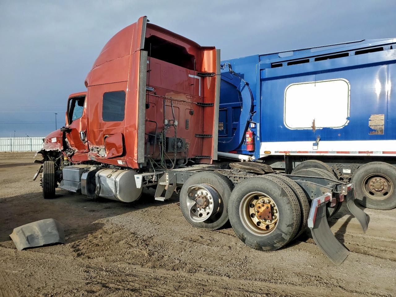 International Lt625 Image 8