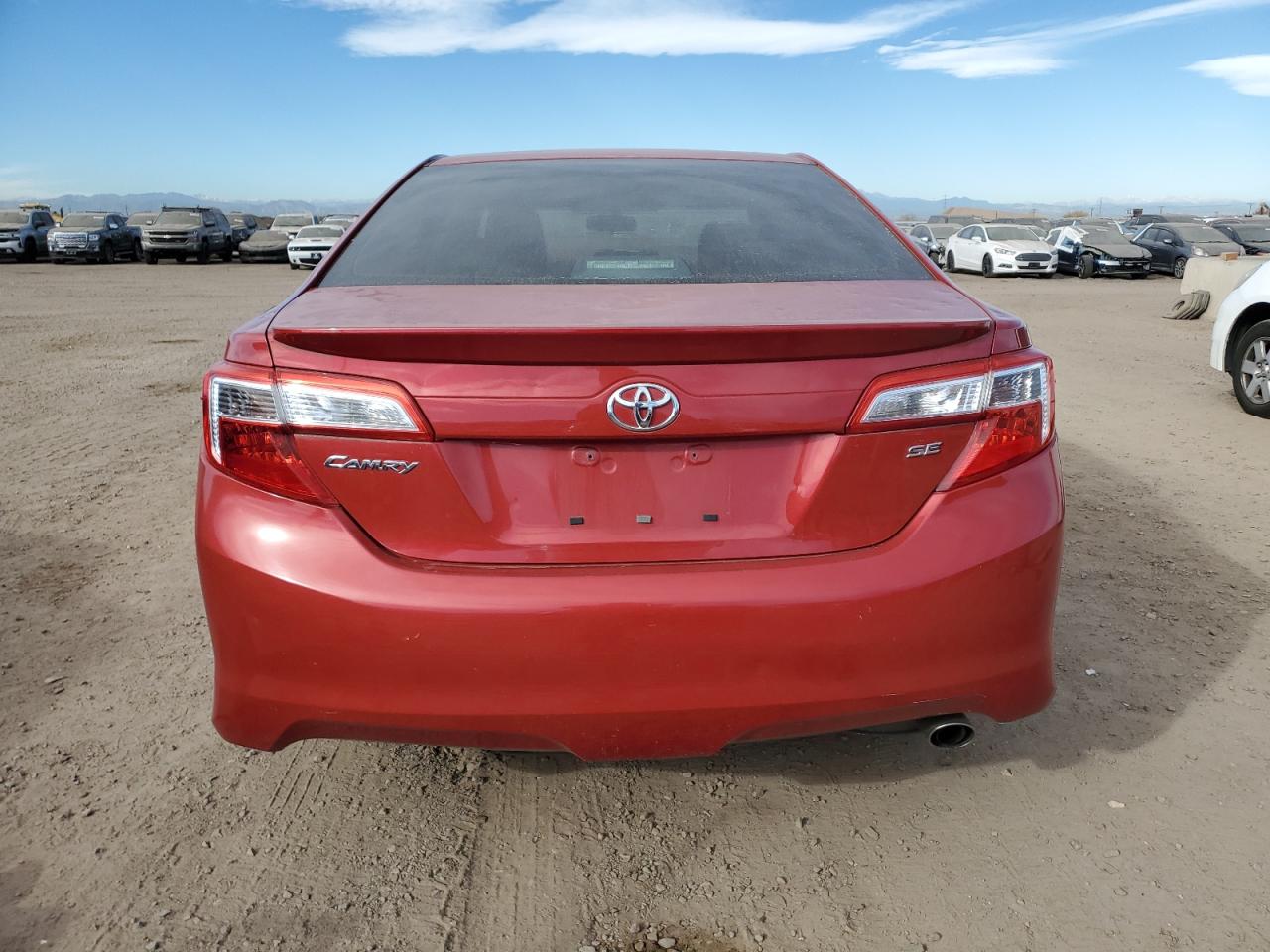 Toyota Camry Base Image 12