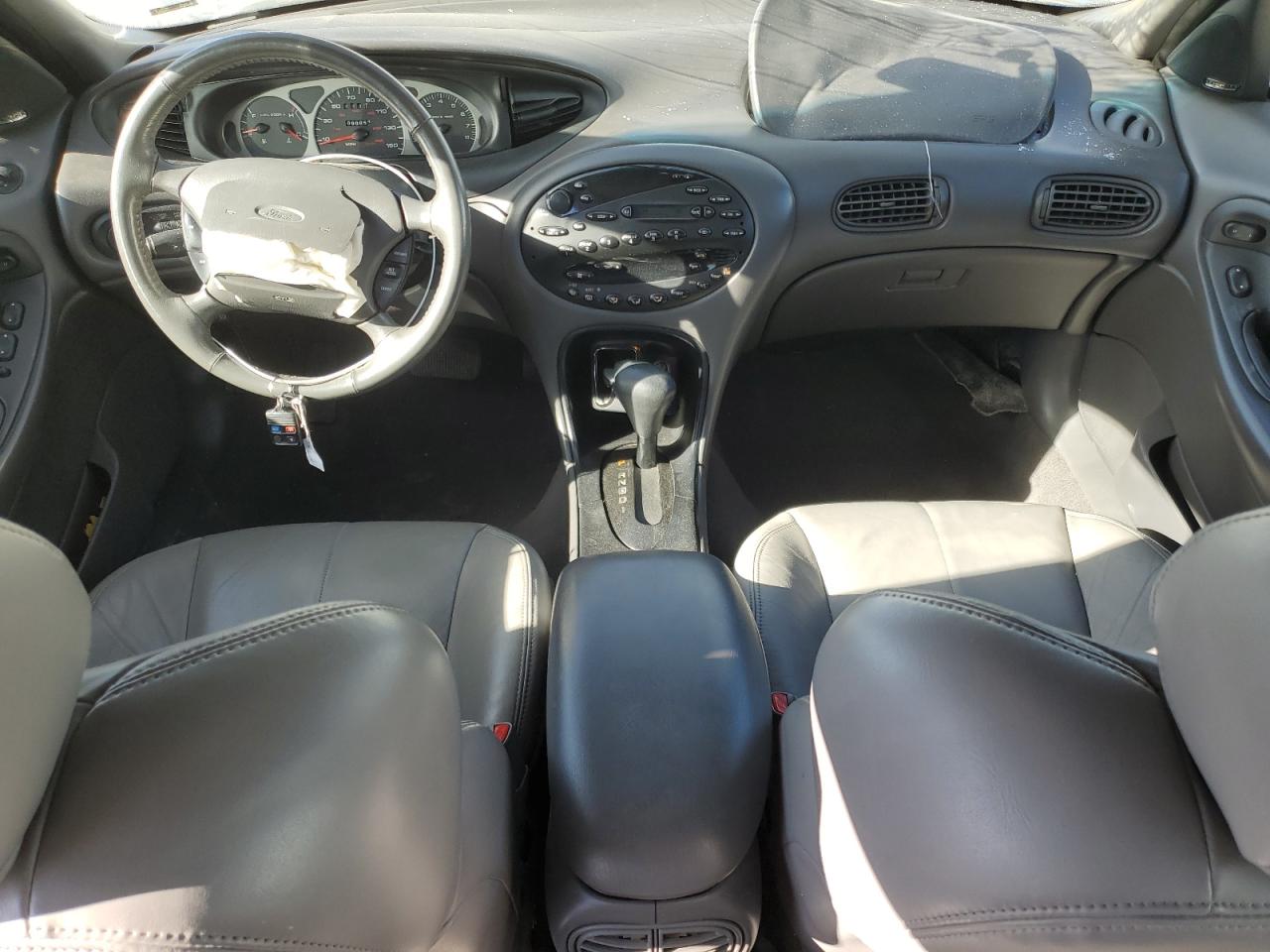 Ford Taurus Sho Image 11