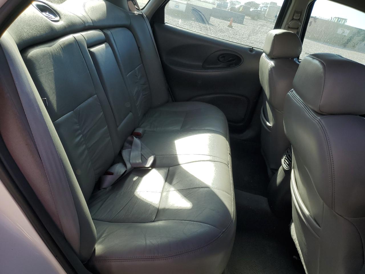 Ford Taurus Sho Image 10