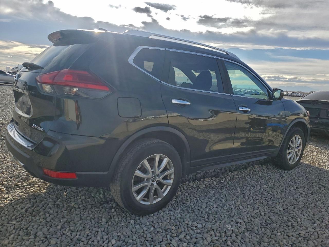 Nissan Rogue S Image 8