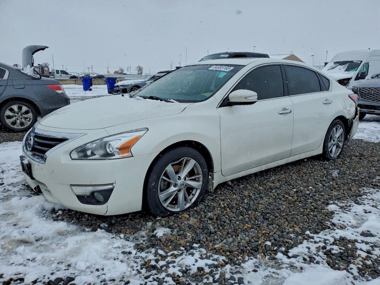 Nissan Altima 2.5 Image 1