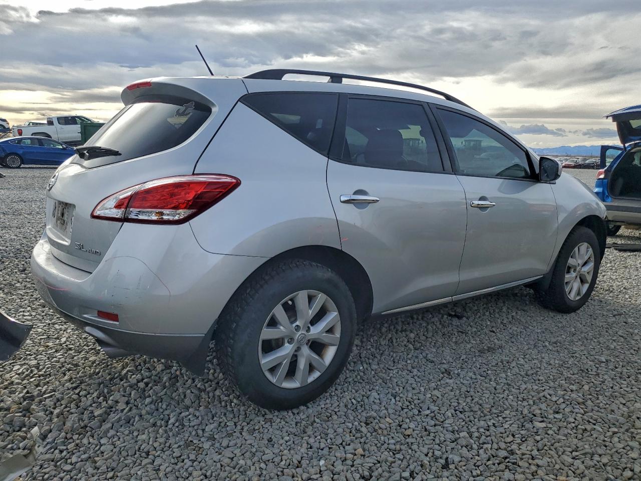 Nissan Murano S Image 2