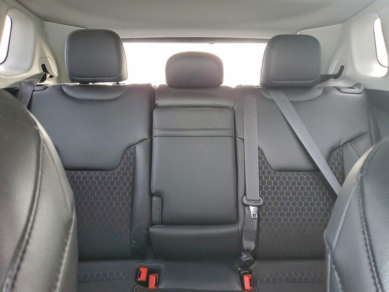 Jeep Compass Latitude Image 9