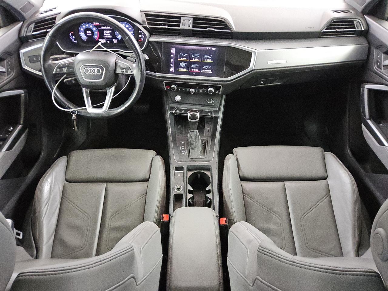 Audi Q3 Premium Plus S-line Image 6