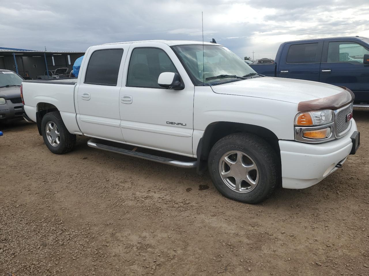 GMC Sierra K1500 Denali Image 6