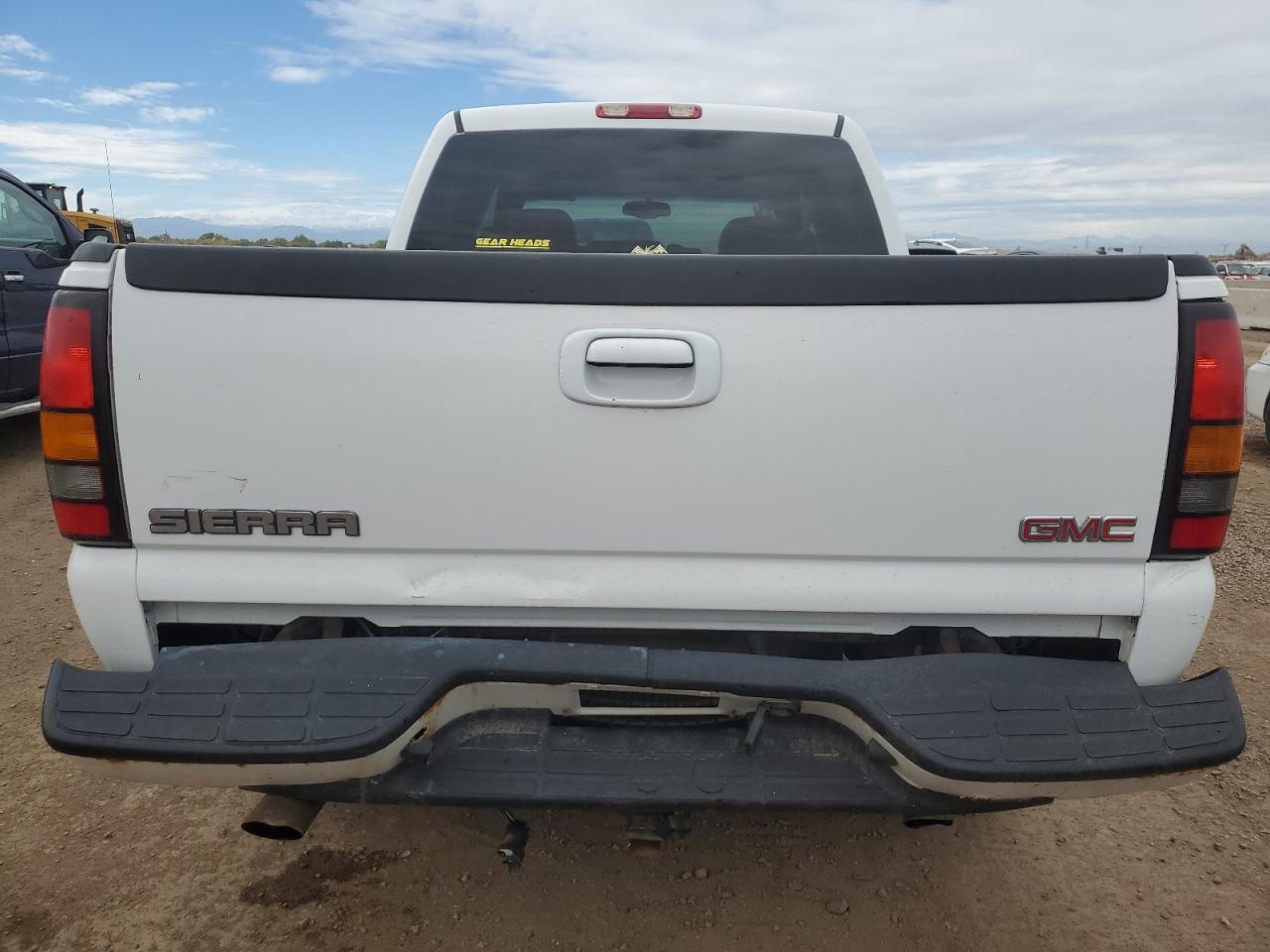 GMC Sierra K1500 Denali Image 5