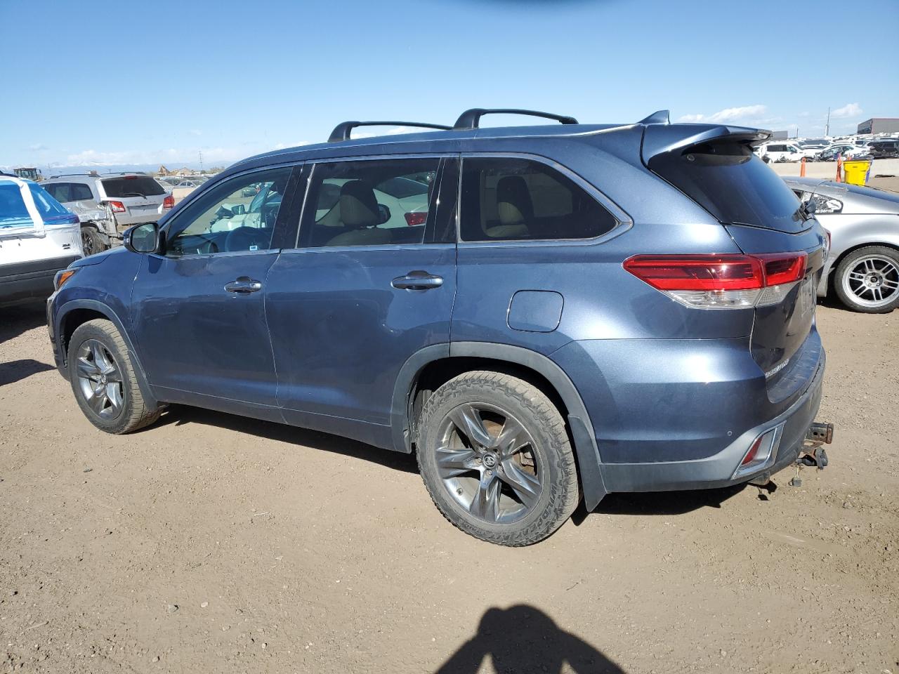 Toyota Highlander Limited Image 3