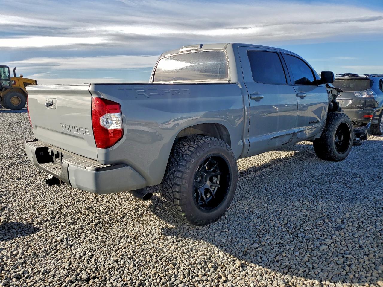 Toyota Tundra Crewmax Sr5 Image 8