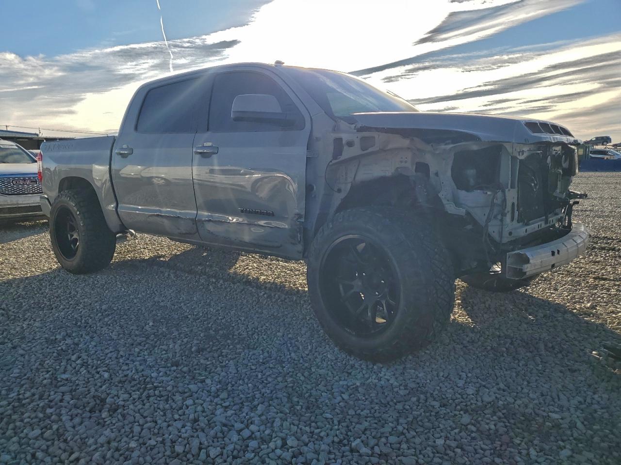 Toyota Tundra Crewmax Sr5 Image 4