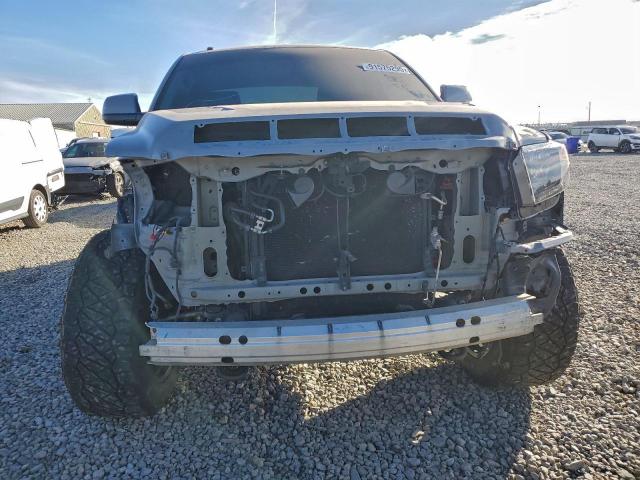 Toyota Tundra Crewmax Sr5 Image 10