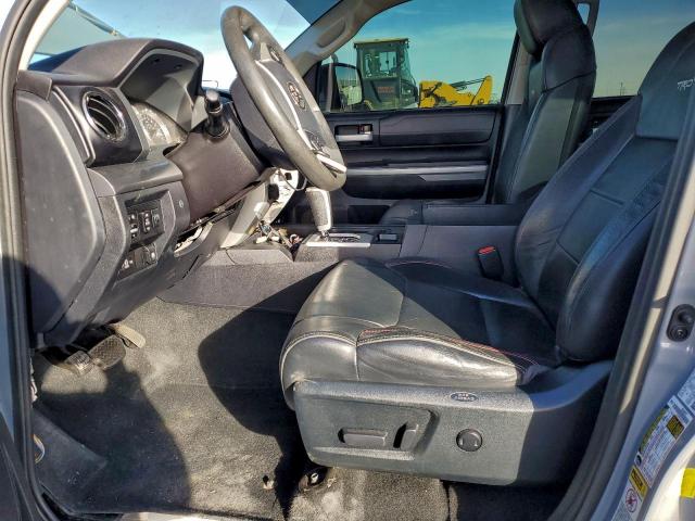 Toyota Tundra Crewmax Sr5 Image 5