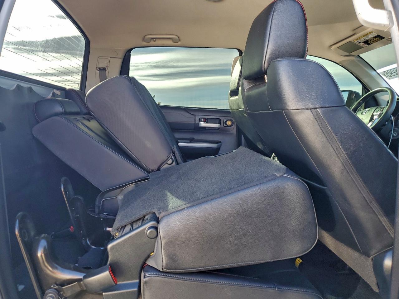 Toyota Tundra Crewmax Sr5 Image 6