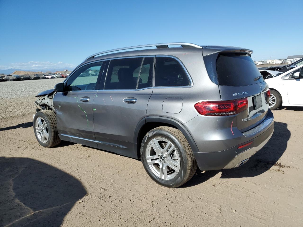 Mercedes-Benz GLB 250 4matic Image 4