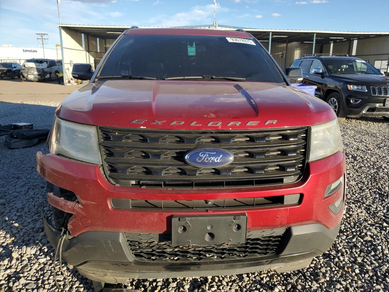 Ford Explorer Sport Image 4