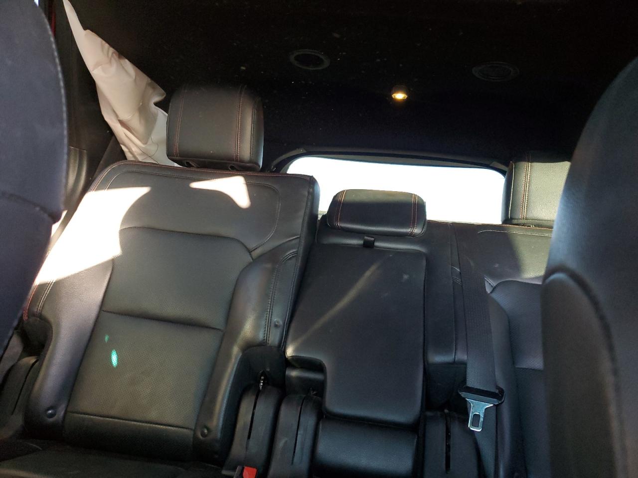 Ford Explorer Sport Image 9