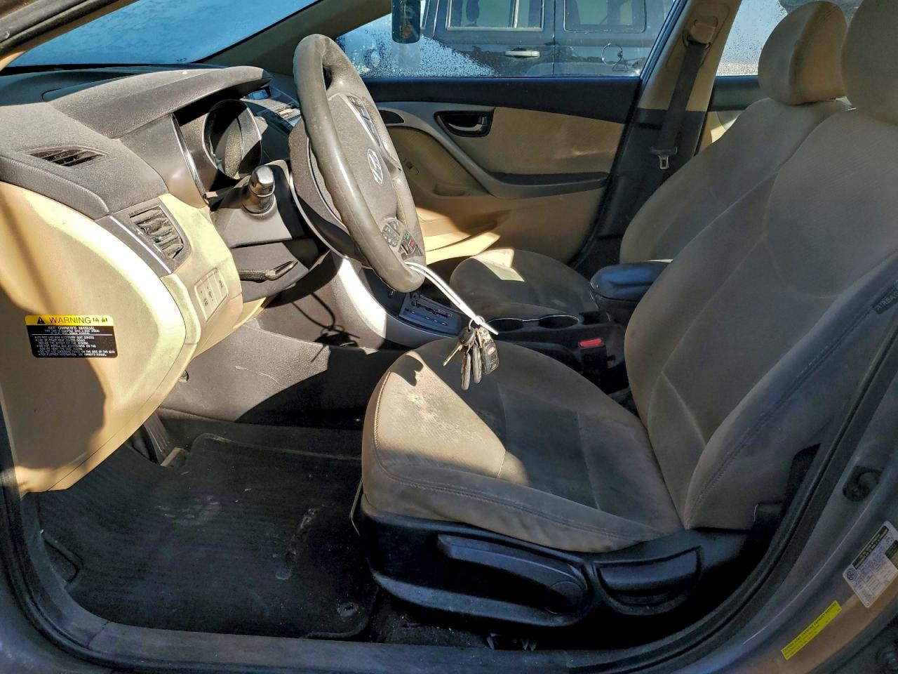 Hyundai ELANTRA Gls Image 9