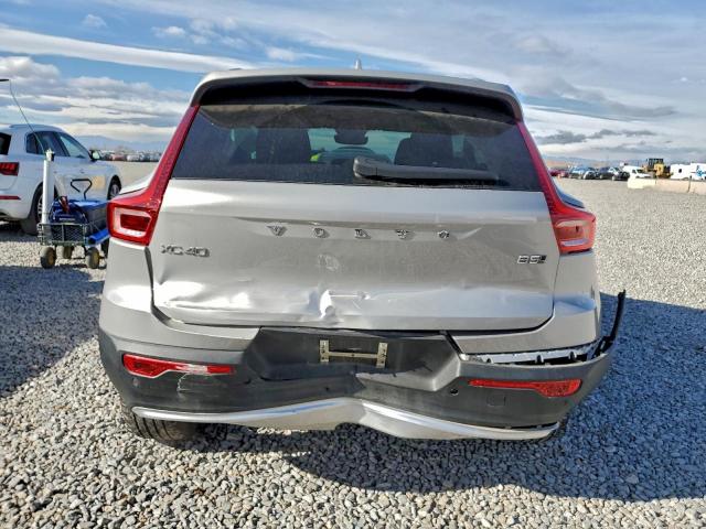 Volvo Xc40 Core Core Image 4