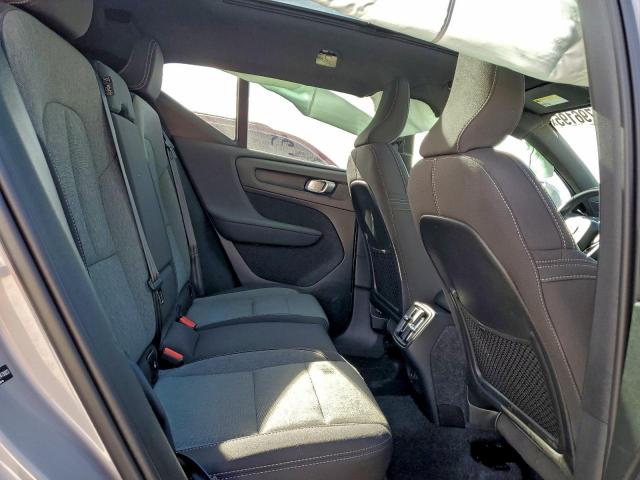 Volvo Xc40 Core Core Image 9