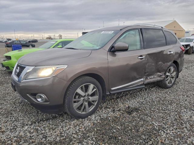  Salvage Nissan Pathfinder