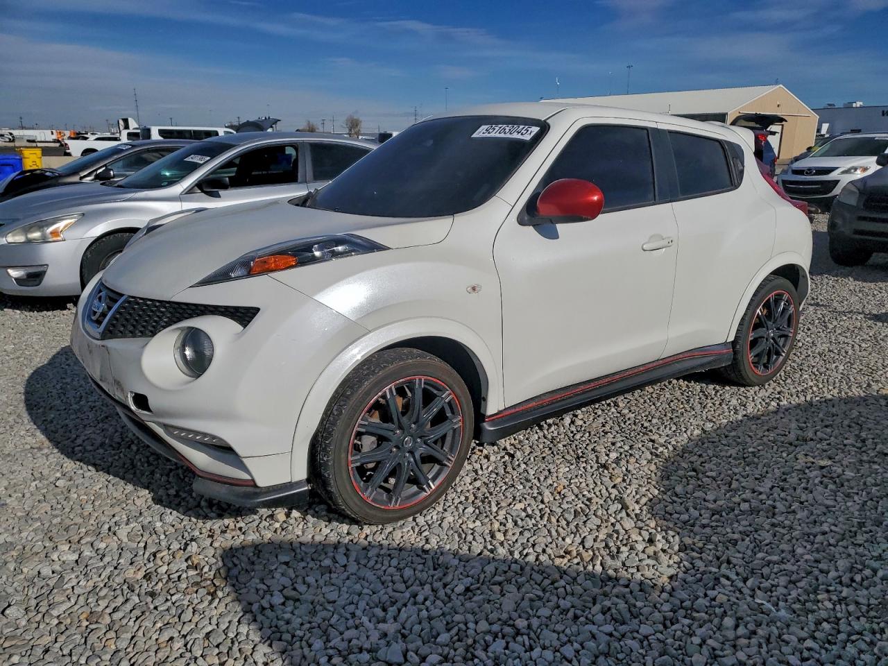 Nissan JUKE S Image 1