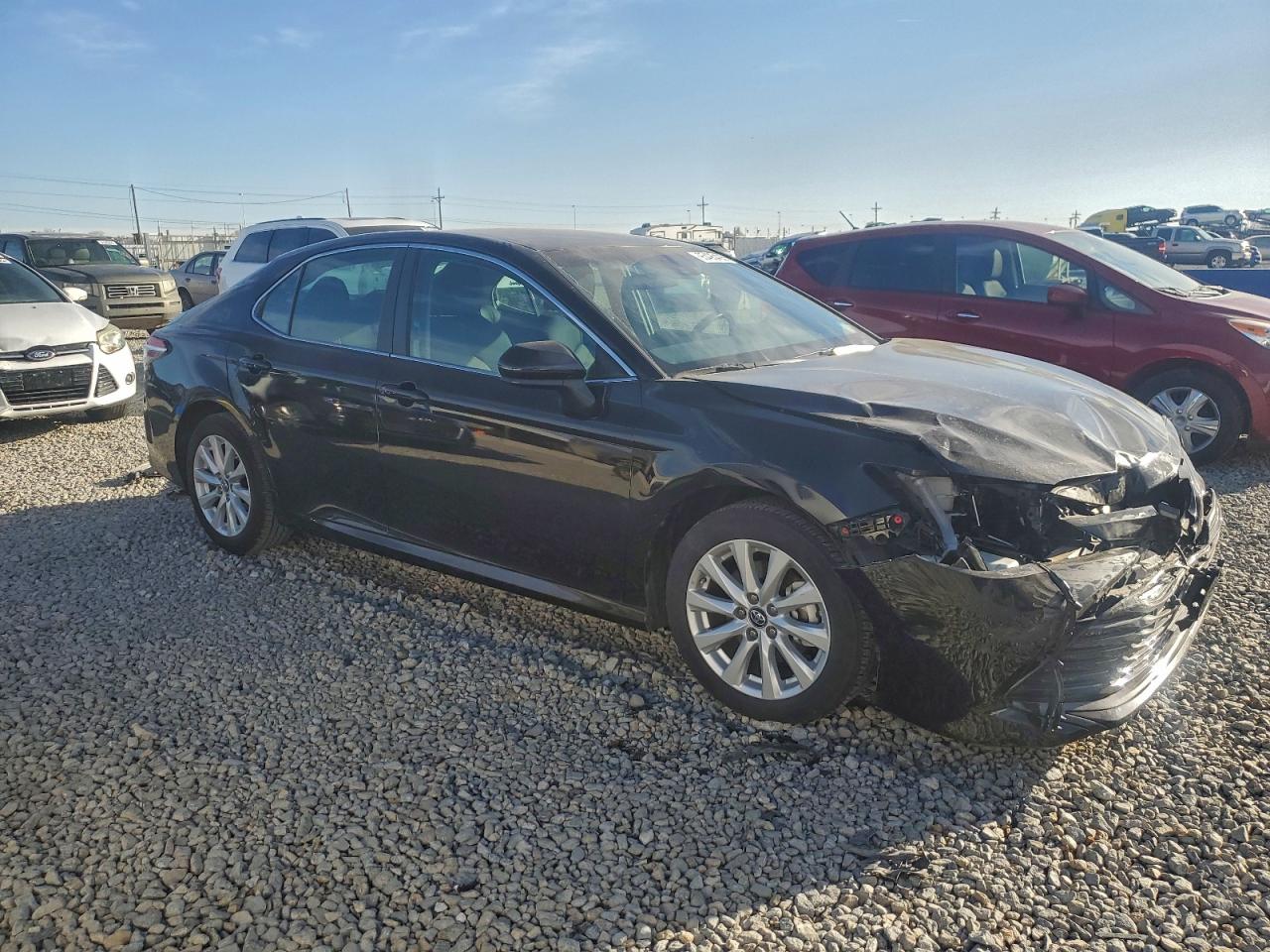 Toyota Camry L Image 3