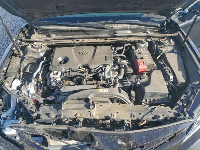 Toyota Camry L Image 9