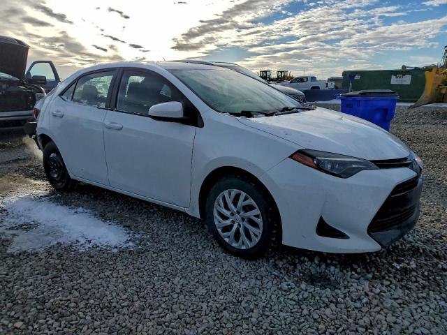 Toyota Corolla L Image 3