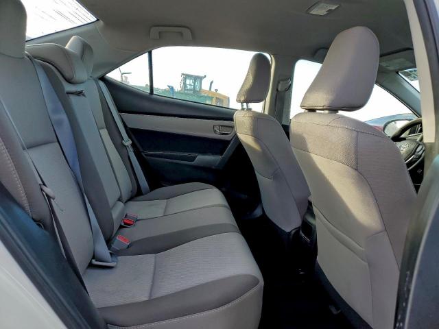 Toyota Corolla L Image 6