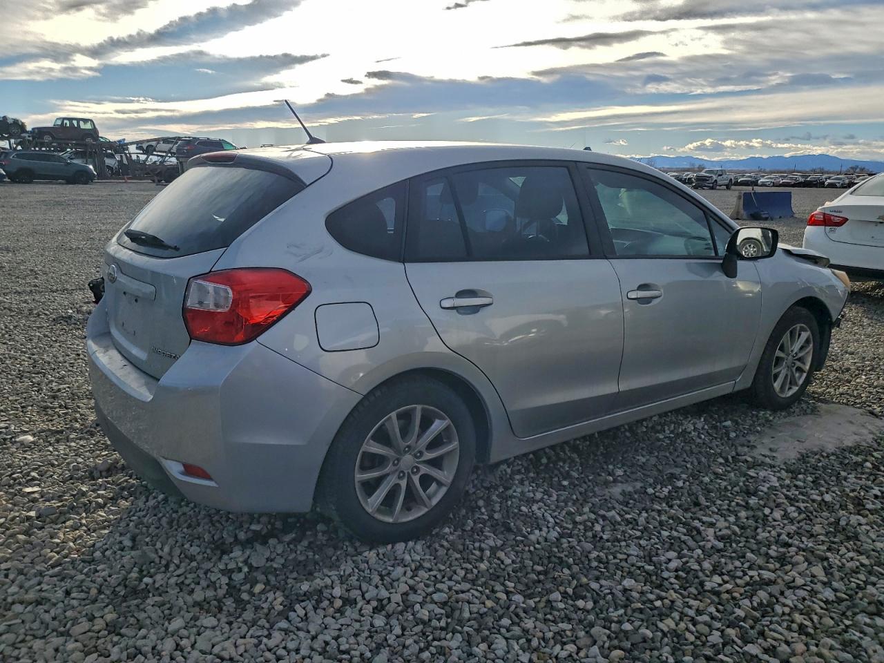Subaru Impreza Premium Image 9
