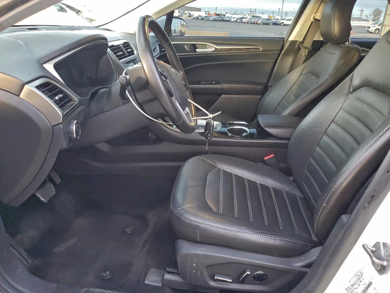 Ford Fusion Se Image 5