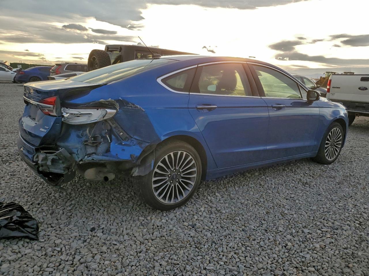Ford Fusion Se Image 7