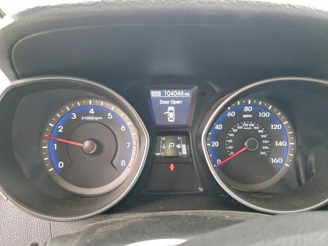 Hyundai ELANTRA Image 9