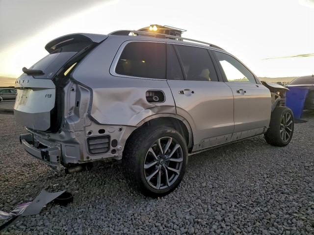 Volvo XC90 T6 Momentum Image 14