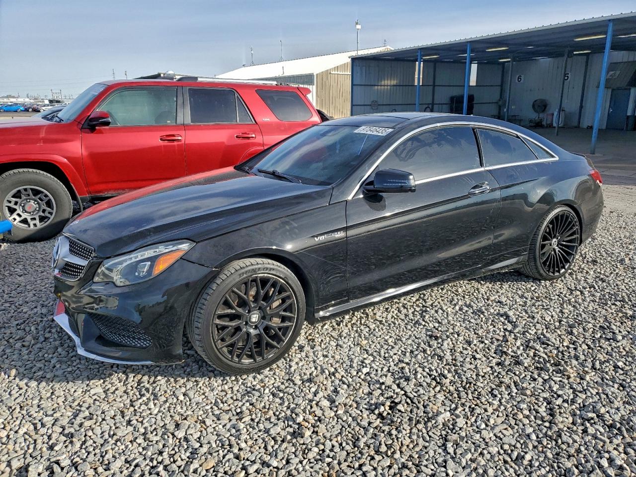 Mercedes-Benz E-Class 550 Image 1