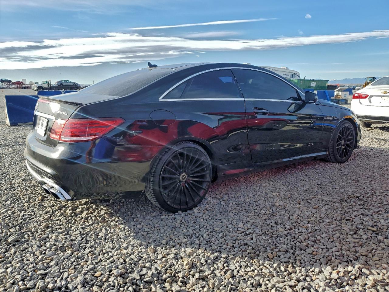 Mercedes-Benz E-Class 550 Image 3