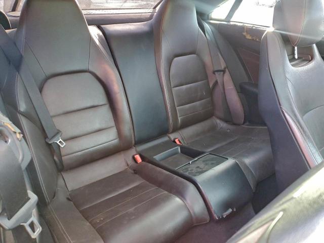 Mercedes-Benz E-Class 550 Image 11