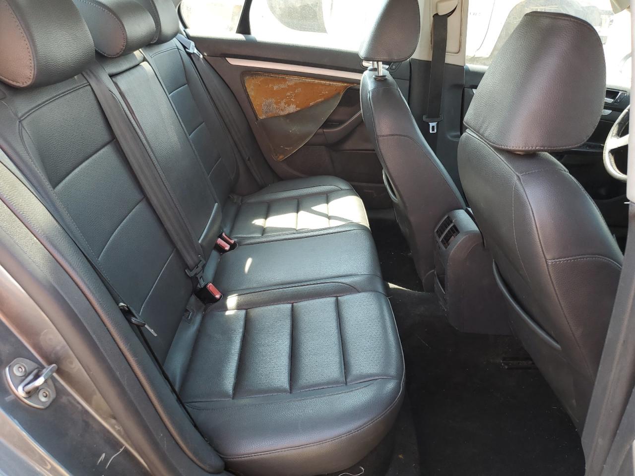 Volkswagen Jetta Se Image 4